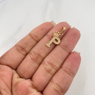 Dije Corona Letra P | Oro Amarillo 18K | 1.2 g | 2.5 cm
