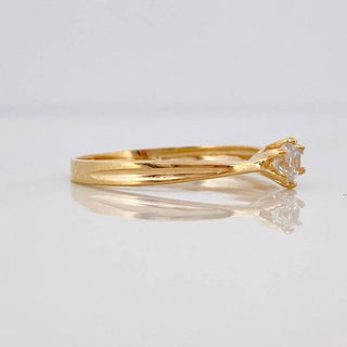 Anillo Solitario | Oro Amarillo 18K | 1.5 g | T6