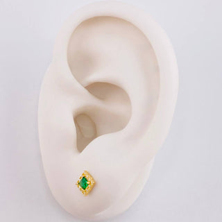 Topos Halo Cuadrado | Oro Amarillo 18K | 0.7 g | 4.9 mm