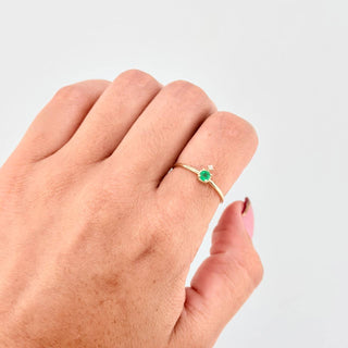 Anillo Solitario Tortuga Esmeralda 15Pts | Oro Amarillo 18K | 0.95 g | T7 1/4