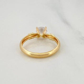 Anillo Solitario Cuatro Garras | Oro Amarillo 18K | 1.45 g | T7