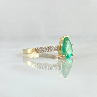 Anillo Solitario Gota | Oro Amarillo 18K | 2.55gr | T6 3/4 | Esmeralda 80pts Diamantes 24pts