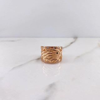 Anillo Aguila | Oro Rosa | 8.95gr | T8 3/4 | Circones Negro Blancos