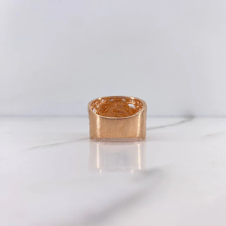 Anillo Aguila | Oro Rosa | 8.95gr | T8 3/4 | Circones Negro Blancos