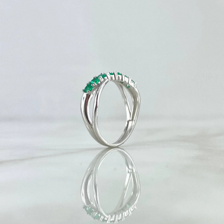 Anillo Churumbela Parcial En Infinito | Oro Blanco 18K | 2.7gr | T6 1/2 | Esmeraldas 46Pts