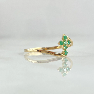 Anillo Crúz | Oro Amarillo 18K | 1.15gr | T5 3/4 | Esmeraldas 15pts