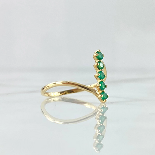 Anillo Estela Vertical | Oro Amarillo 18K | 1.5gr | T8 1/2 | Esmeraldas 25 Pts