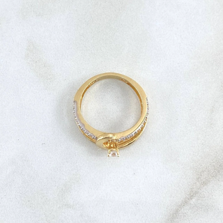 Anillo Solitario Ola Paralela | Oro Amarillo 18K | 2.95 gr | T6 3/4 | Circones Blancos