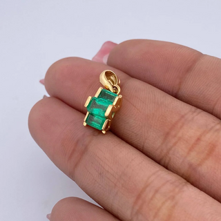 Dije Esmeralda | Oro Amarillo 18K (Joya) | 1.5gr | 1.5cm | Esmeraldas 76 Pts