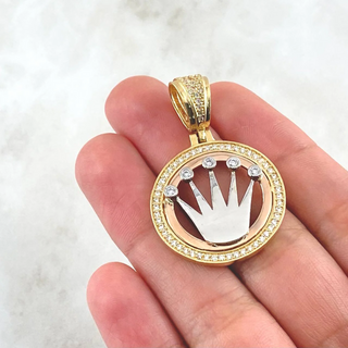 Dije Medalla Corona RX | Tres Oros 18K | 8.05gr | 3.5cm | Circones Blancos