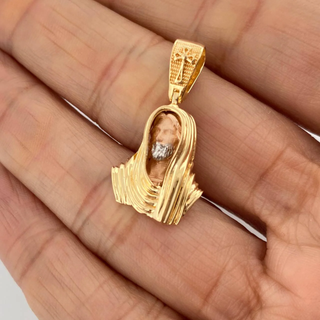 Dije Rostro Cristo | Tres Oros 18K | 3.55gr | 2.6cm