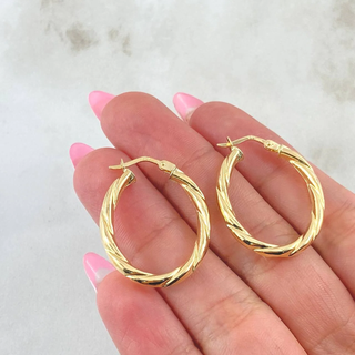 Candongas Mary Ovalada | Oro Amarillo 18K | 2.5gr | 3cm