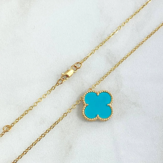 Cadena Aro Seguido Trébol VCyA | Oro Amarillo Nac.Esp. 18K | 4.35gr | 49cm-52.5cm | 1.5mm Punteado Cuarzo Azul Celeste Mate