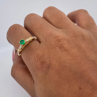 Anillo Solitario Puente | Oro Amarillo 18K | 3.45gr | T6 3/4 | Esmeraldas 24 Pts Diamantes 16 Pts