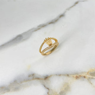 Anillo Lineas Corona | Oro Amarillo 18K | 3.5gr | T7 3/4 | Circones Blancos