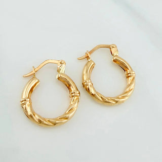 Candongas Fiora | Oro Amarillo 18K | 1.45 g | 2 cm