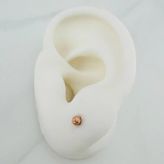 Topos Bola | Oro Rosa 18K | 0.6 g | 3 mm
