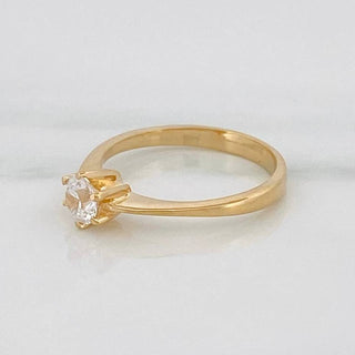 Anillo Solitario | Oro Amarillo 18K | 2 g | Talla 5 1/2