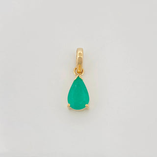Dije Lagrima Esmeraldas | Oro Amarillo 18K | 0.83Pts | 0.9 g | 1.05 cm