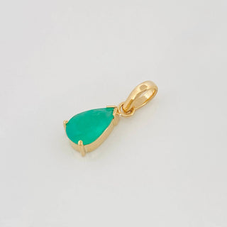 Dije Lagrima Esmeraldas | Oro Amarillo 18K | 0.83Pts | 0.9 g | 1.05 cm