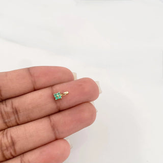 Dije Flor Esmeralda | Oro Amarillo 18K | 21Pts 0.2 g | 0.8 cm