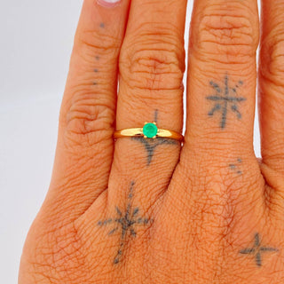 Anillo Solitario Garras Esmeralda 17pts | Oro Amarillo 18K | 1.5 g | T 7,25