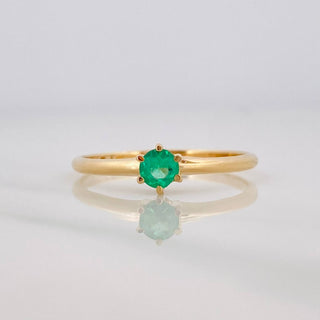 Anillo Solitario Esmeralda 14pts | Oro Amarillo 18K | 1.6 g | T 7