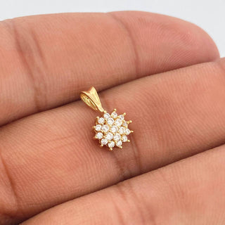 Dije Flor De Loto | Oro Amarillo 18K | 1.1 g | 1.4 cm