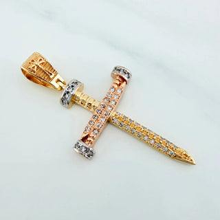 Dije Cruz Clavo | Tres Oros 18K | 3.4 g | 4 cm