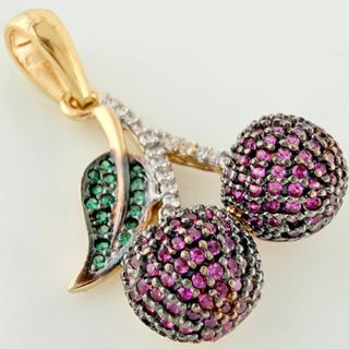 Dije Cerezas | Tres Oros 18K | 3.15 g | 2.5 cm