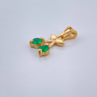 Dije Cereza Esmeralda | Oro Amarillo 18K | 0.9 g | 1.6 cm